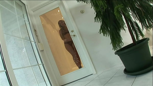 Trinity Is A Horny Mommy