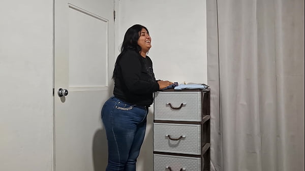 Pandora changes her outfits