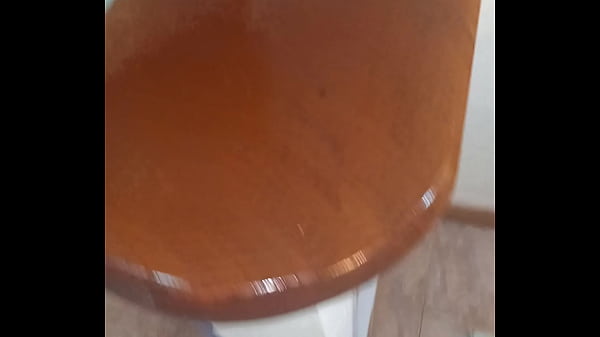 Mira como quedo el piso luego de acabar