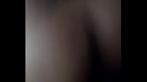 En 4 siendo penetrado por una polla negra