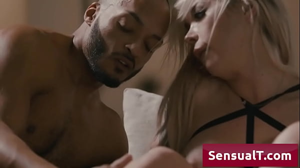 Download Video - Dillon Diaz&comma; Aubrey Kate&colon; Sexy big tit blonde tranny slut loves massive dick up in her juicy booty