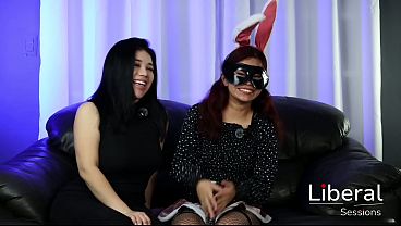 FIVE GUYS FUCK A PETITE YOUNG GIRL