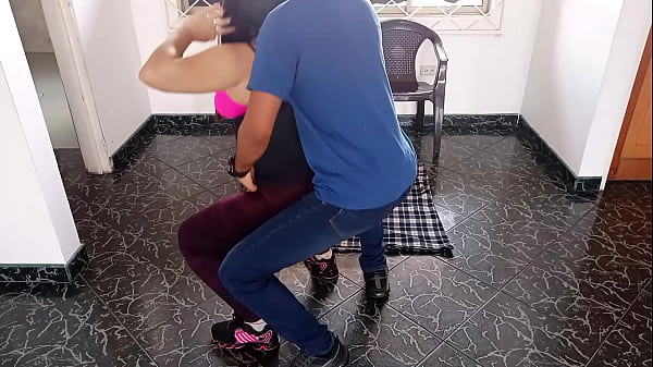 I fucked my best friend's wife when she was going to train at my house: it was bad but how can I stand her rich ass and even more so with the tight lycra she had on?