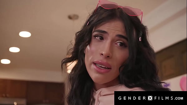 Nervous Trans Bottom Babe Tries Topping Petite Trans Sorority Hottie