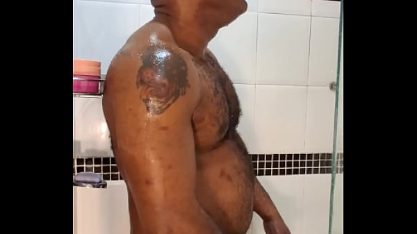 DOTADO LAVANDO A ROLA DURA