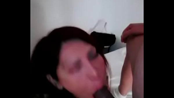 Download Video - mamona de aquellas como si fuera un chupon que le quitan a un