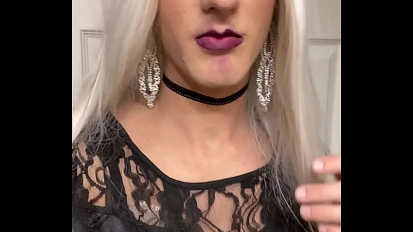 Messed Up Lipstick After Kissing Hot Guy