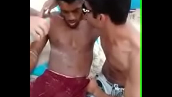 Download Video - MANDANDO VER NA PRAIA