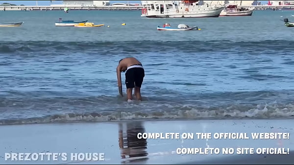 Come see part 2, After the beach my boyfriend took me to his apartment and broke my ass in the hair.
