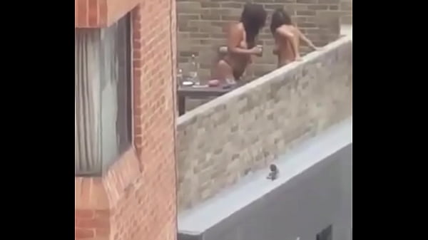 Lesbiennes En Quarantaine