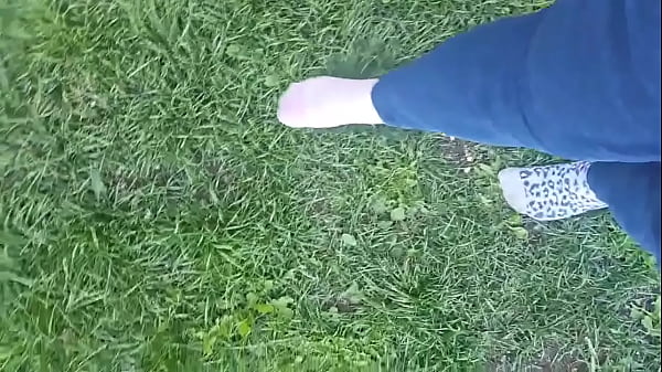 Put your face under my feet, bitch