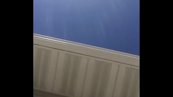 Fille Sexy Sur Balcon