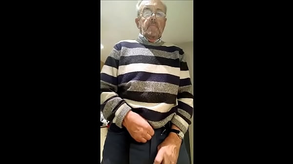 Download Video - 70 year old having a quick wank&period; bengeeman