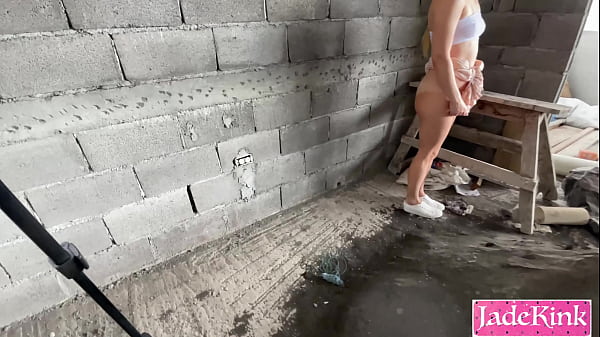 We fucked in a under construction site while no...
