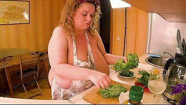 BBW Anna Katz Cooking with Her Tits Out