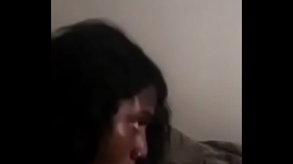 thumb neck