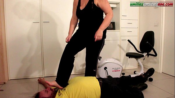 The Carrier Ep1 -BBW Foot Domination