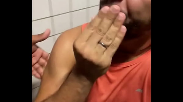 Doeu a primeira estocada, mas eu queria dar e e...