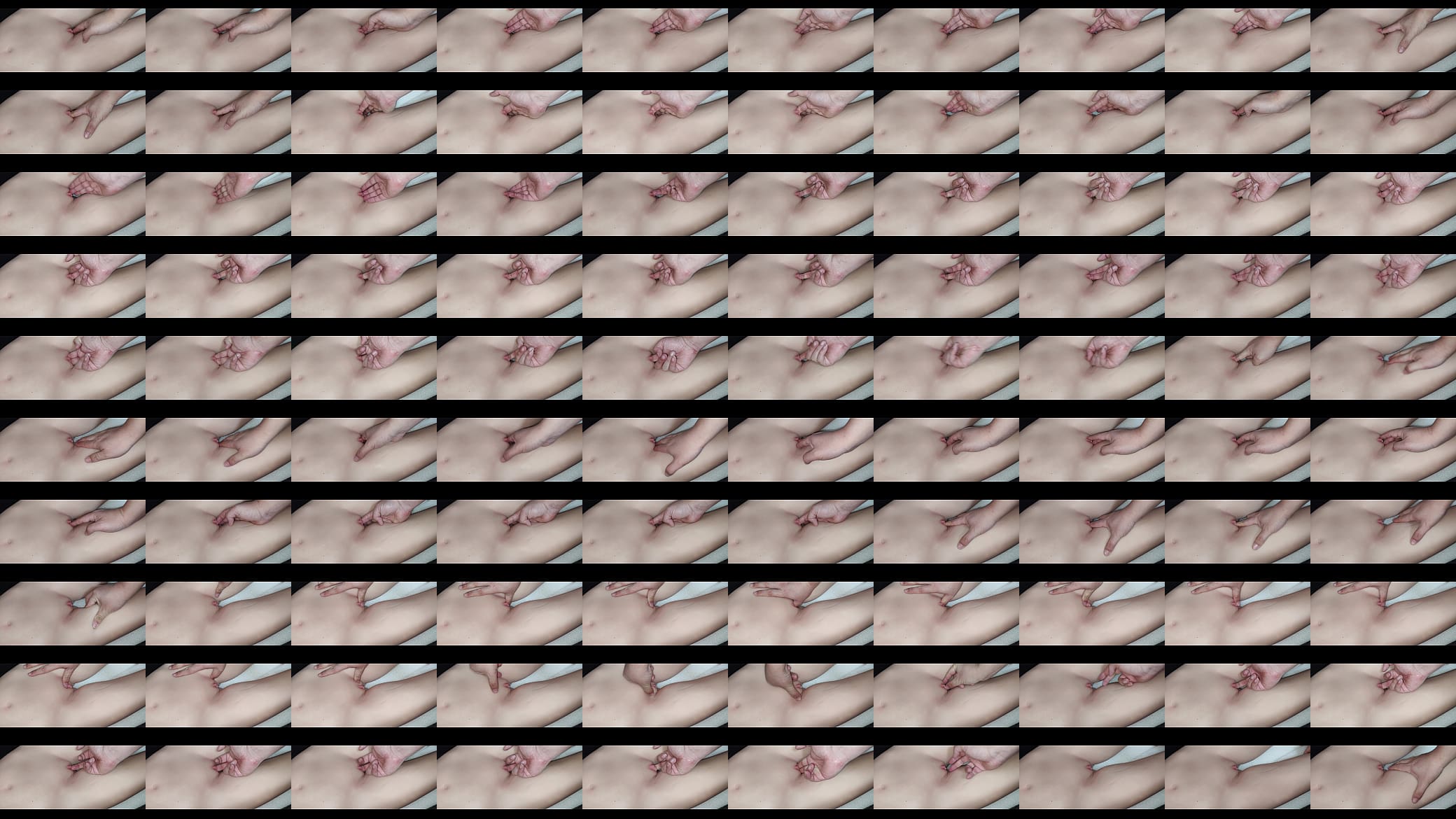 Fingers into pink hairless pussy. 预览图