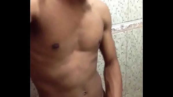 Pirocudo safado tocando uma