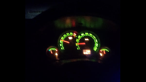 novinho com a cabeça fudida acelerando forte o aspirado botando 