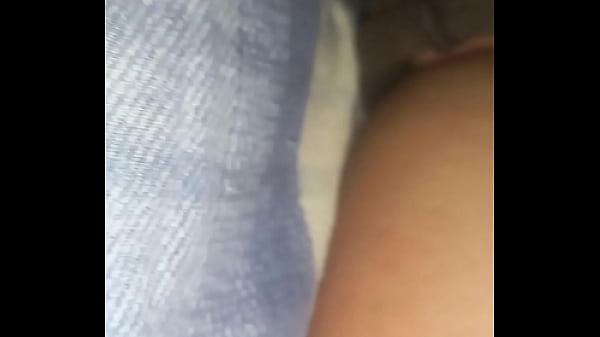 thumb it has a pull string
