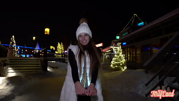 Kinuski, a stunning Scandinavian woman, wants anal sex