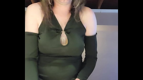 Clyt Bouncing In Bed