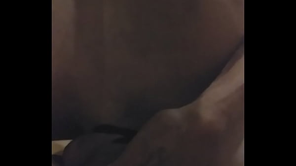 Me tallan la verga en las nalgad