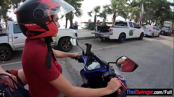 Amateur Thai teen girlfriend big titty fucked b...