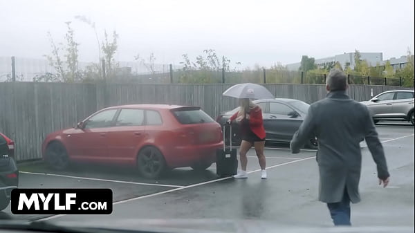 Euro Slut With Plump Booty Jessica Nova Hooks Up With A Stranger In A Public Parking - Shag Street
