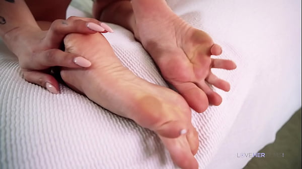 Vanessa Sky's Kinky Foot Tease