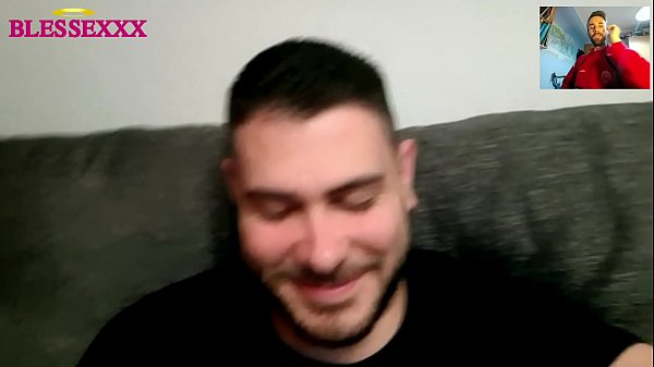 Download Video - I masturbate watching my friend's cock