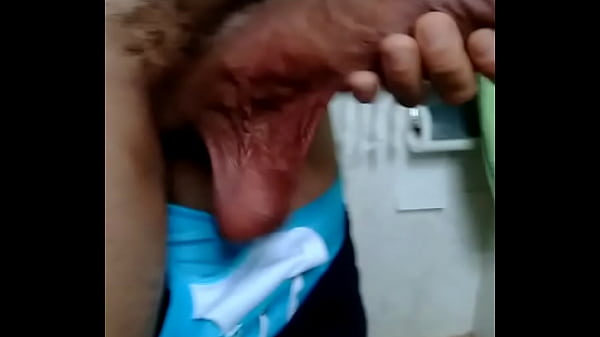 Download Video - JACARE E SEUS GRANDES OVOS
