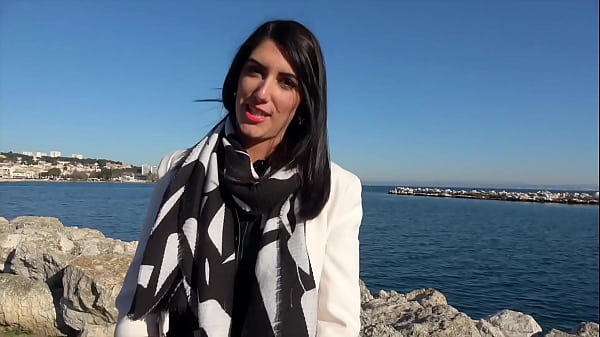Download Video - Jade&comma; 25ans&comma; comptable et&period;&period;&period; swameuse &excl;