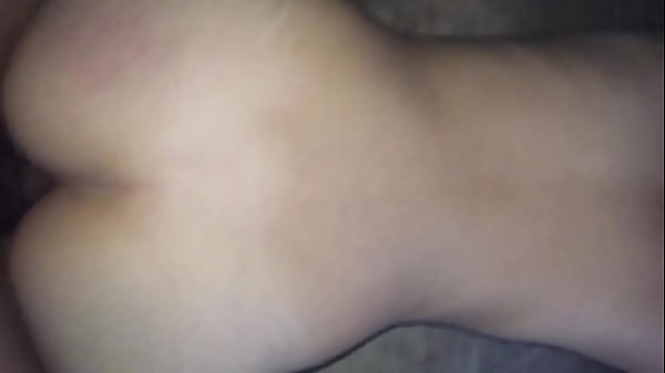 thumb rich ass