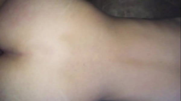 thumb rich ass