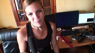 Filthy Amateur Bitch Kelly Toma Begs for Her Juicy Pussy to Get Destroyed in Brutal Hardcore Slam