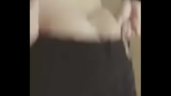 thumb keep pulling up