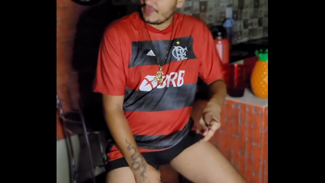Flamenguista Apertado estuvo en Casa do Parça
                    latin friend hetero straight bear brasileiro macho amador futebol amigo flamenguista favela gordinho parrudo broderagem muchos negros