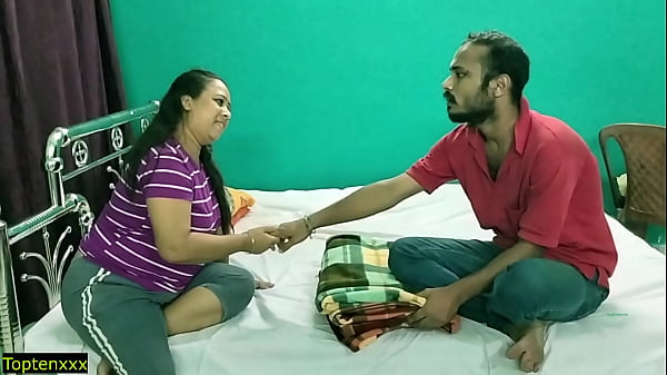 Young sales boy fucking bhabhi! With clear dirty audio