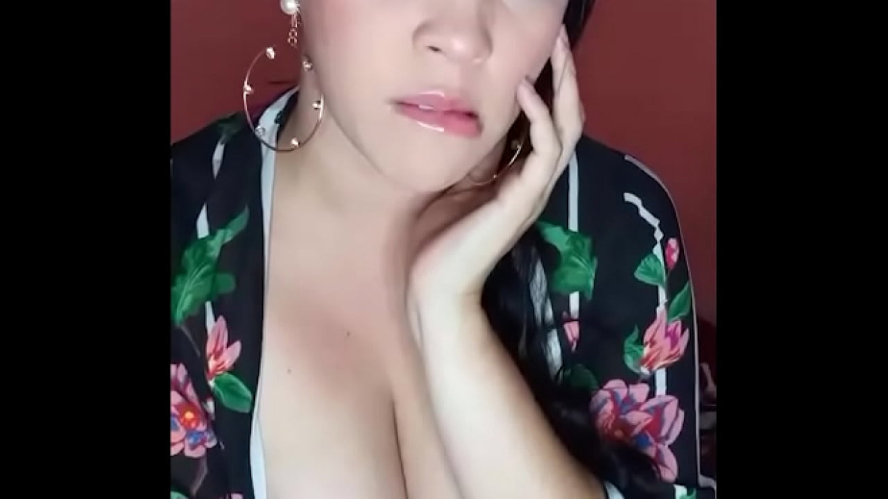 Primera vez frente a la cámara: viendo a una latina voluptuosa mojarse en su dormitorio.
                   latina pornstar milf slut amateur whore beauty first time pink pussy colombia solo masturbation solo girl huge toy mature woman only women muchos negros