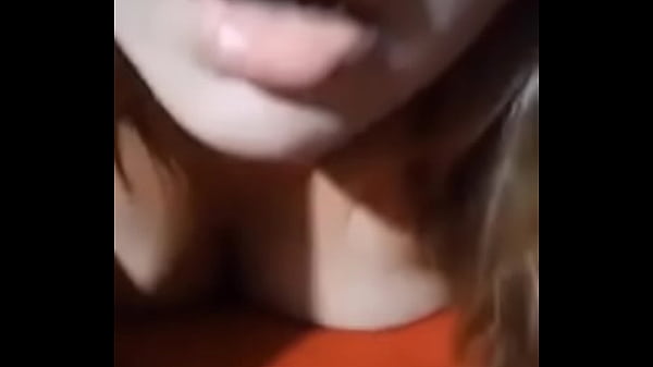 Download Video - T&aacute; filmando corno&quest; Ent&atilde;o ver se aprende como eu gosto de ser devorada na rola