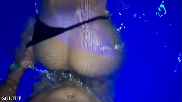 ATRIS PORN&Ocirc; &Eacute; EXPULSA DE TABACARIA AP&Oacute;S GRAVAR V&Iacute;DEO TRANSNADO NA PICINA