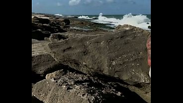 Novinha hotwife gostosa dando na praia e corno amador cuckold gravando