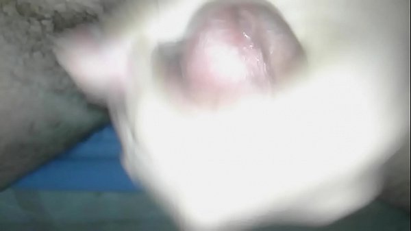 Batendo uma e gozando