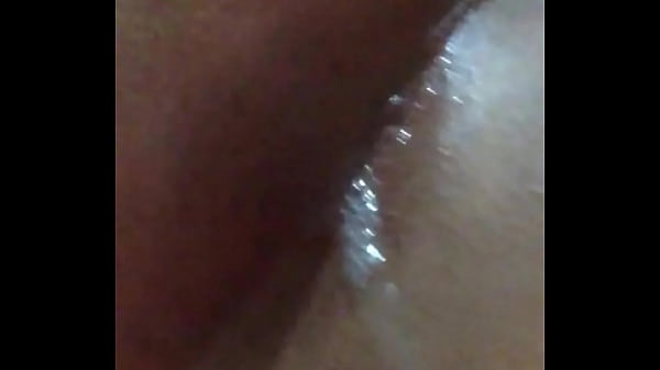 Download Video - Cuzinho cheio de porra saindo&period;