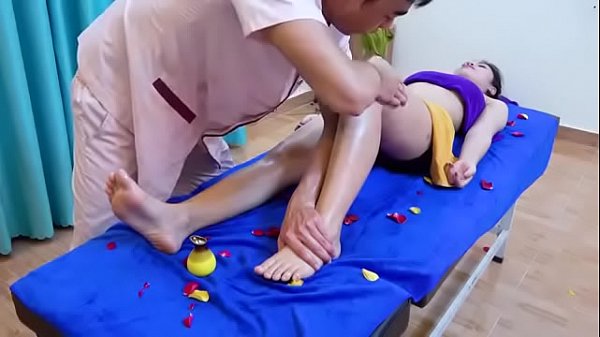 Download Video - Hot Japanes Girl Gets Sexy Massage And Get FUCKED 2