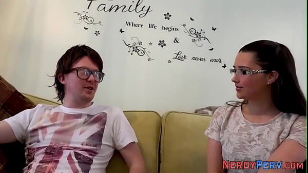 Download Video - Yorkshire geek jizzes into brits mouth