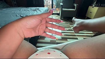 Today I was distracted in anatomy class so I wanted to experiment with my vagina, but I want one of you to come and fuck me really good